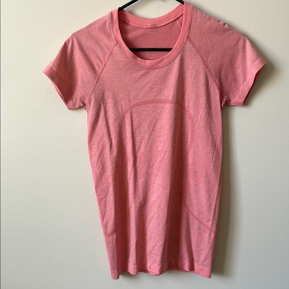 Lululemon Athletica Pink Fitted Short Sleeve Tee